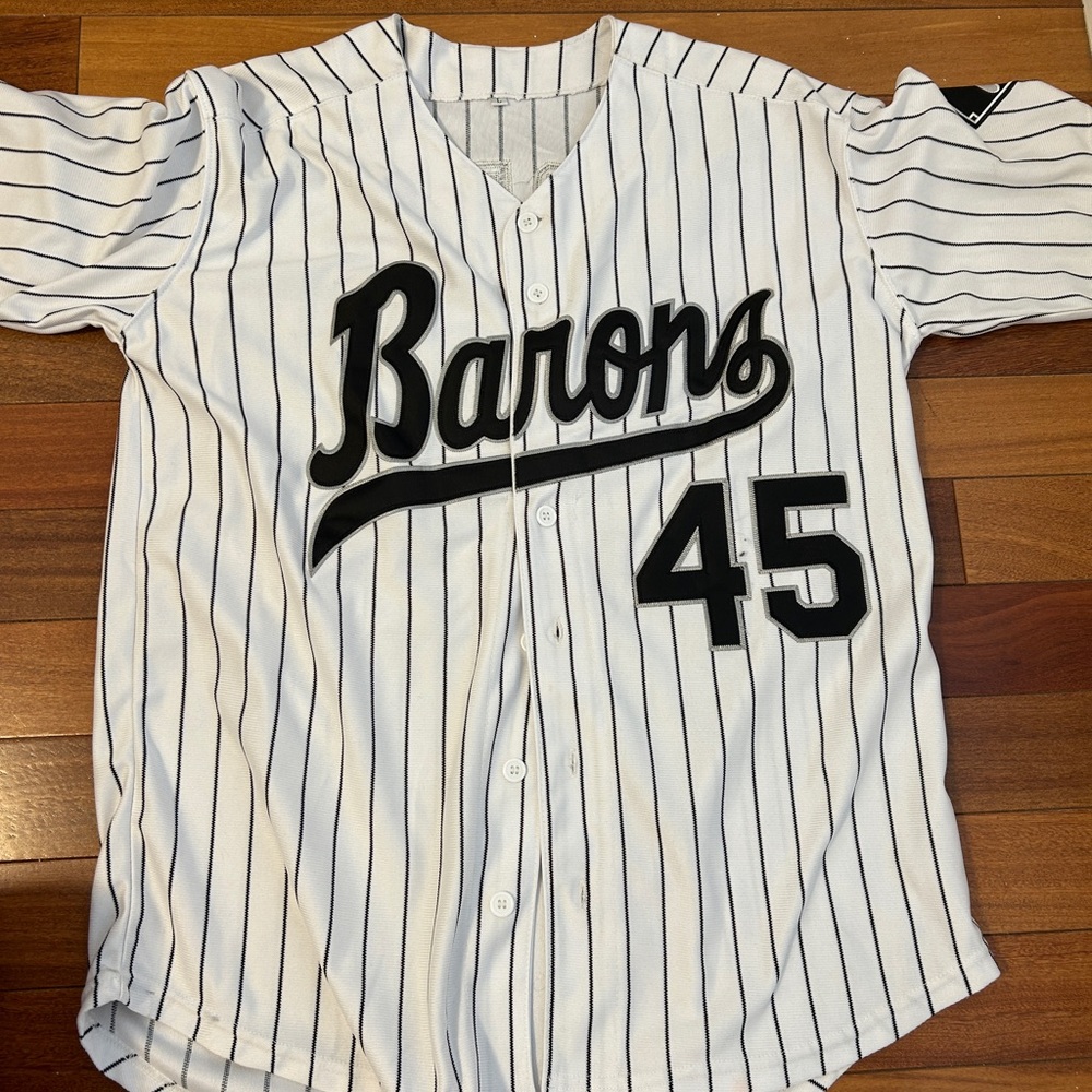 Incredibly rare Michael Jordan baseball Birmingham Barons Jersey - size large